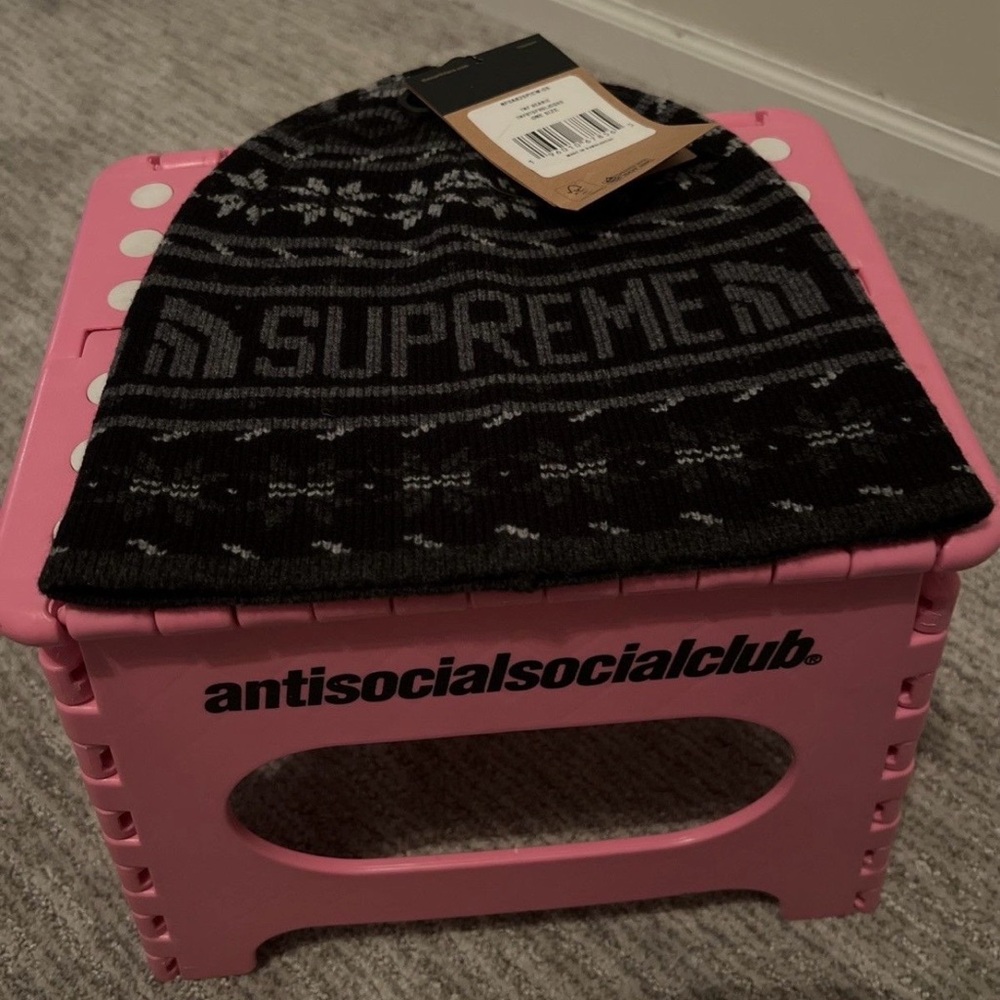 Supreme and Northface Black and Gray Knit Beanie NWT